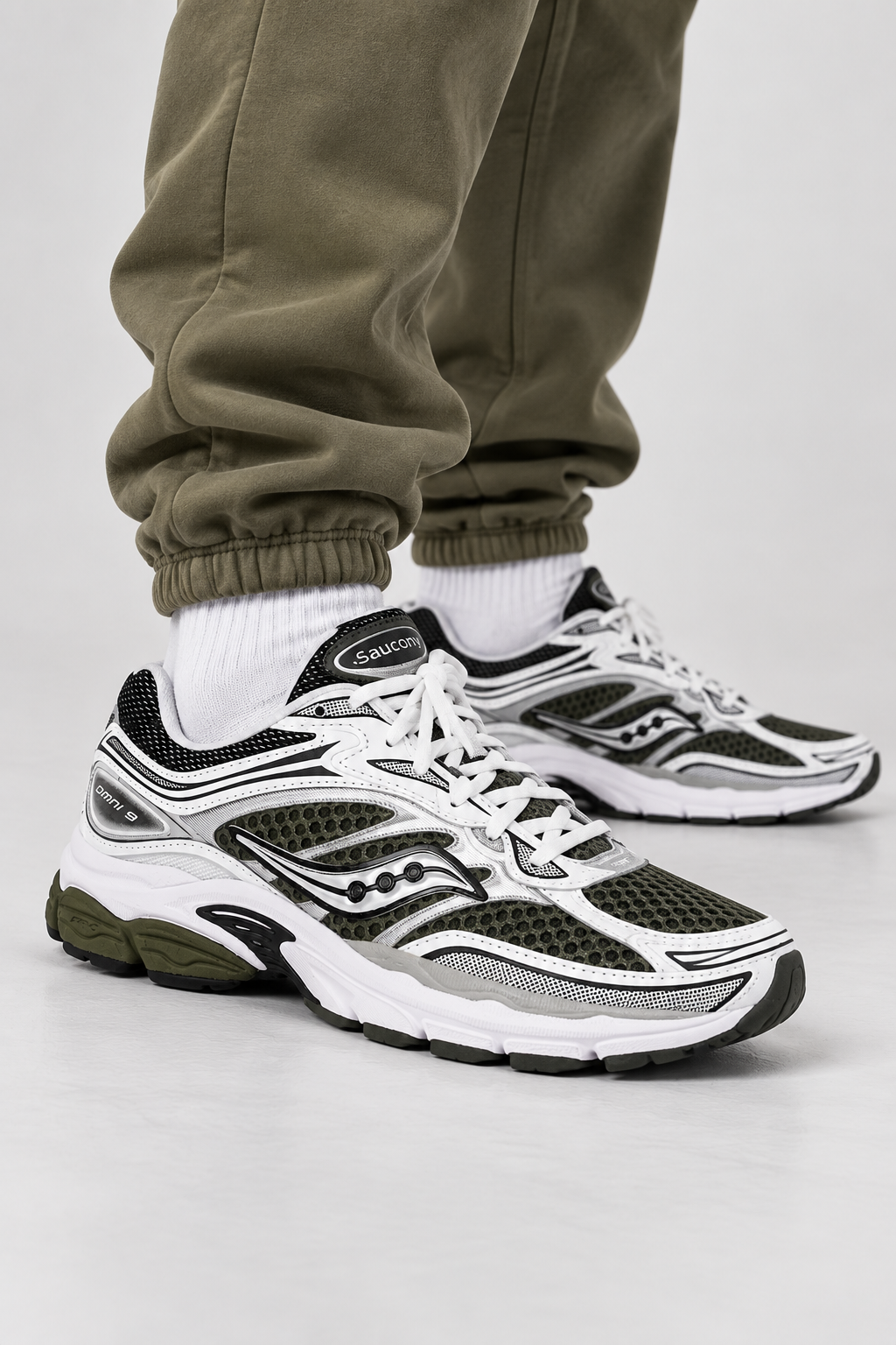 Saucony ProGrid Omni 9 Fatigue Khaki – product view 2